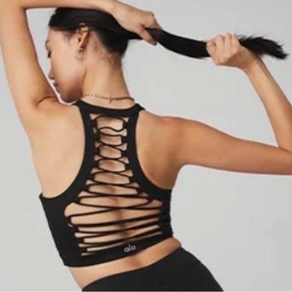 Great Condition: Alo Movement Bra (M)